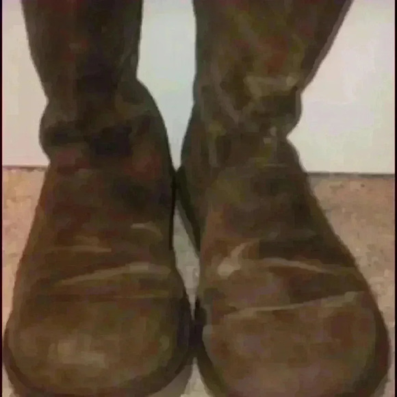 Ugg boots - Picture 3 of 5